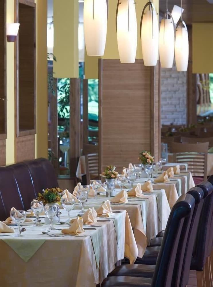Hotel Malibu — Restaurant & bars in Albena, Dobrich