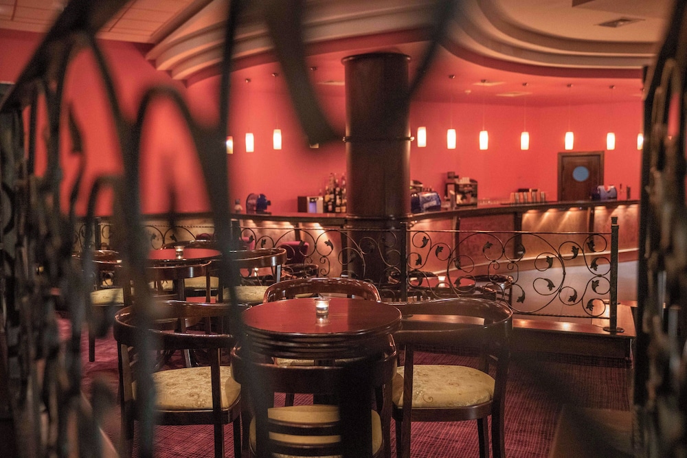 GRIFID AQUA CLUB BOLERO — Restaurant & bars in Golden Sands, Varna Region