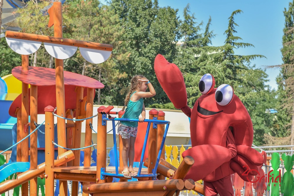 GRIFID AQUA CLUB BOLERO — Attractions for children in Golden Sands, Varna Region