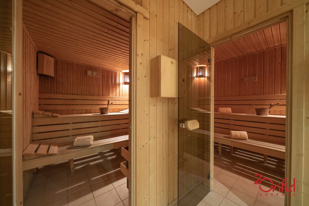 GRIFID AQUA CLUB BOLERO — Spa in Golden Sands, Varna Region