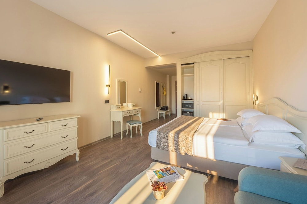 GRIFID AQUA CLUB BOLERO — Hotel rooms in Golden Sands, Varna Region