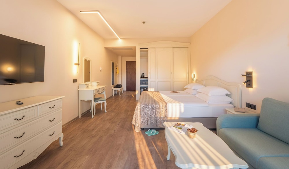 GRIFID AQUA CLUB BOLERO — Hotel rooms in Golden Sands, Varna Region