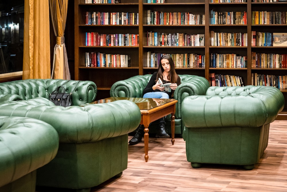 Grand Hotel Pomorie — Restaurant & bars in Pomorie, Burgas Region