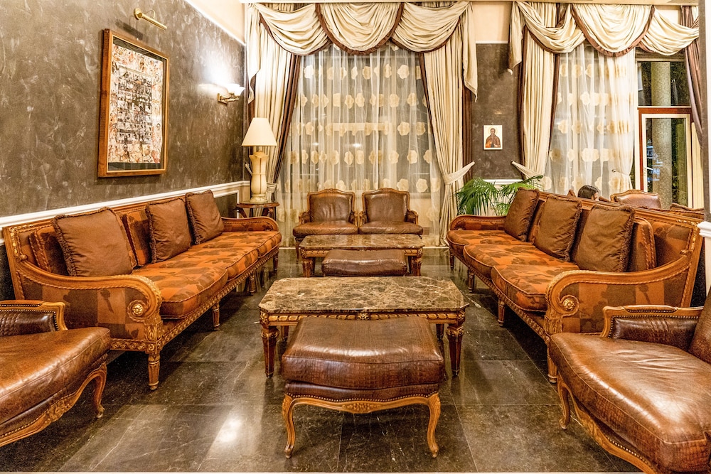 Grand Hotel Pomorie — Hotel rooms in Pomorie, Burgas Region