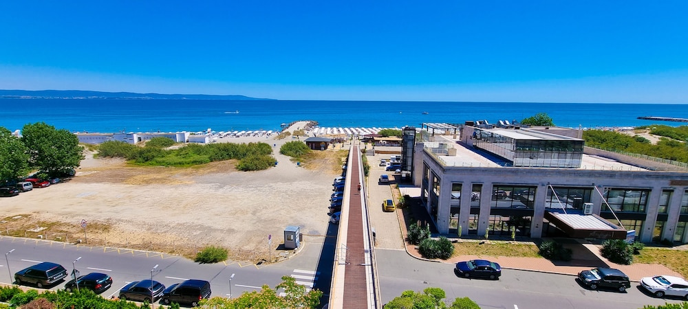 Grand Hotel Pomorie — Beach in Pomorie, Burgas Region