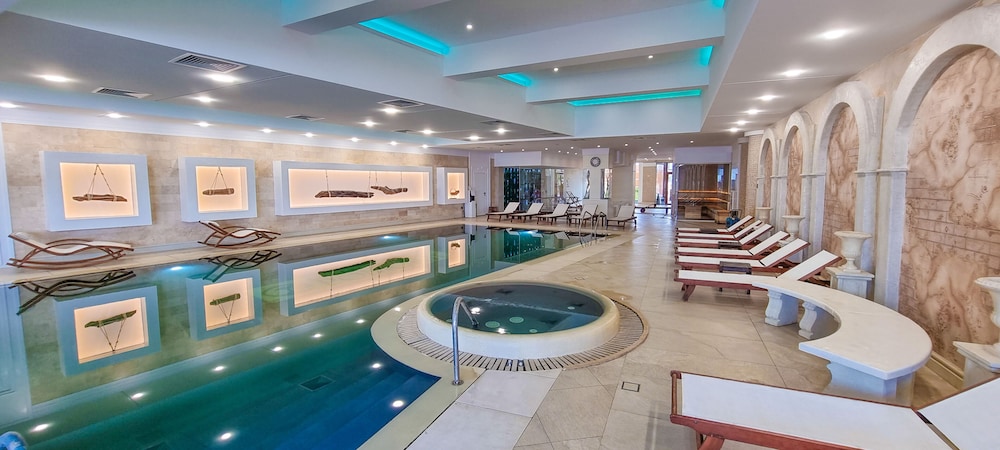 Grand Hotel Pomorie — Swimming pool in Pomorie, Burgas Region