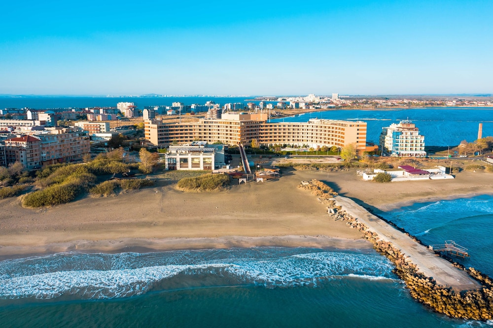 Grand Hotel Pomorie — Hotel building in Pomorie, Burgas Region