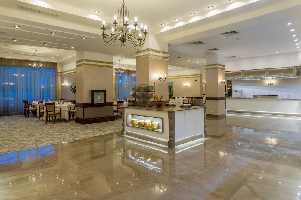 Grand Hotel Pomorie — Restaurant & bars in Pomorie, Burgas Region