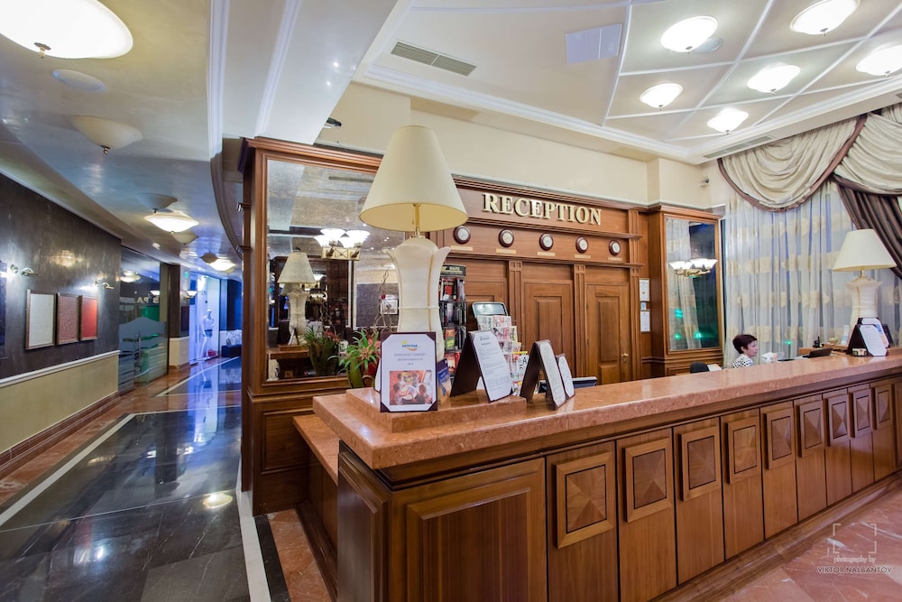 Grand Hotel Pomorie — Hotel building in Pomorie, Burgas Region