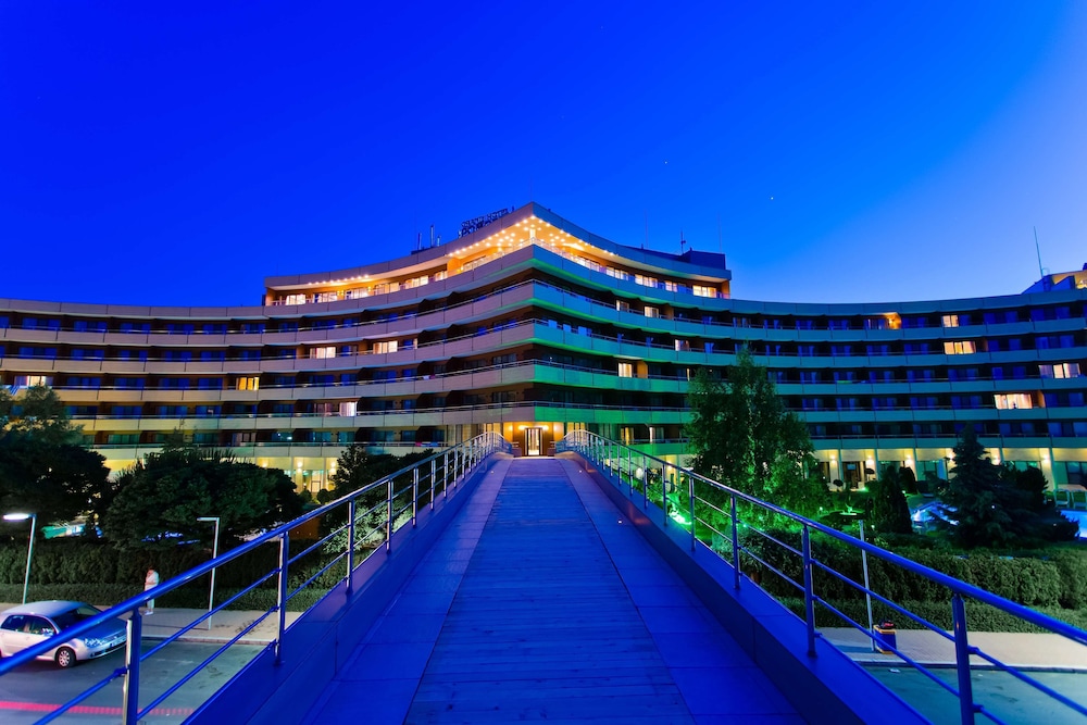 Grand Hotel Pomorie — Hotel building in Pomorie, Burgas Region
