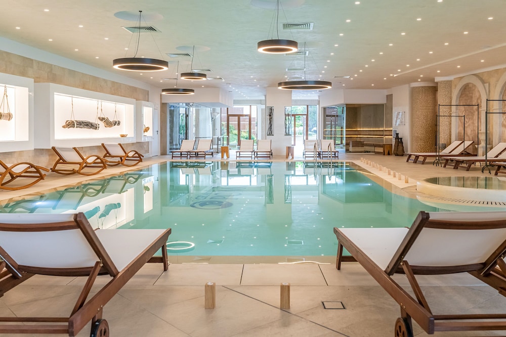 Grand Hotel Pomorie — Swimming pool in Pomorie, Burgas Region