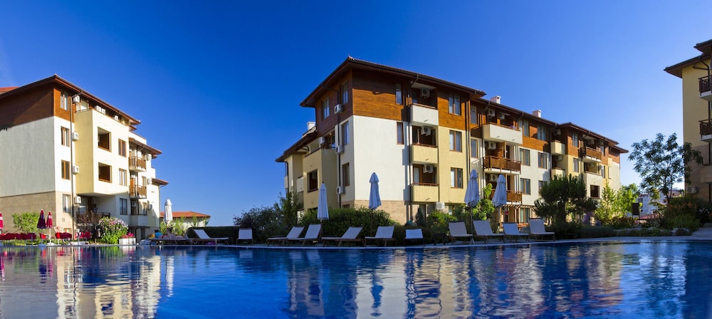Garden of Eden Complex — Hotel building in Sveti Vlas, Burgas Region