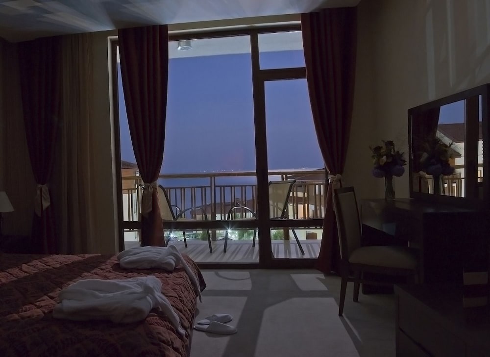 Garden of Eden Complex — Hotel rooms in Sveti Vlas, Burgas Region