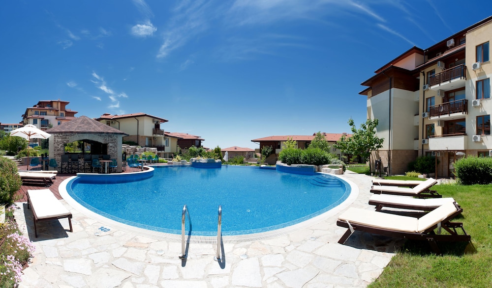 Garden of Eden Complex — Swimming pool in Sveti Vlas, Burgas Region