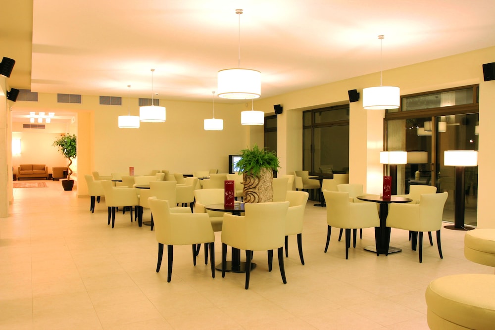 HVD Lotos — Restaurant & bars in Golden Sands, Varna Region