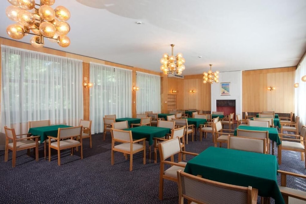 HVD Lotos — Restaurant & bars in Golden Sands, Varna Region
