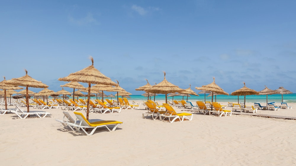 Cesar Thalasso — Beach in Aghir, Medenine