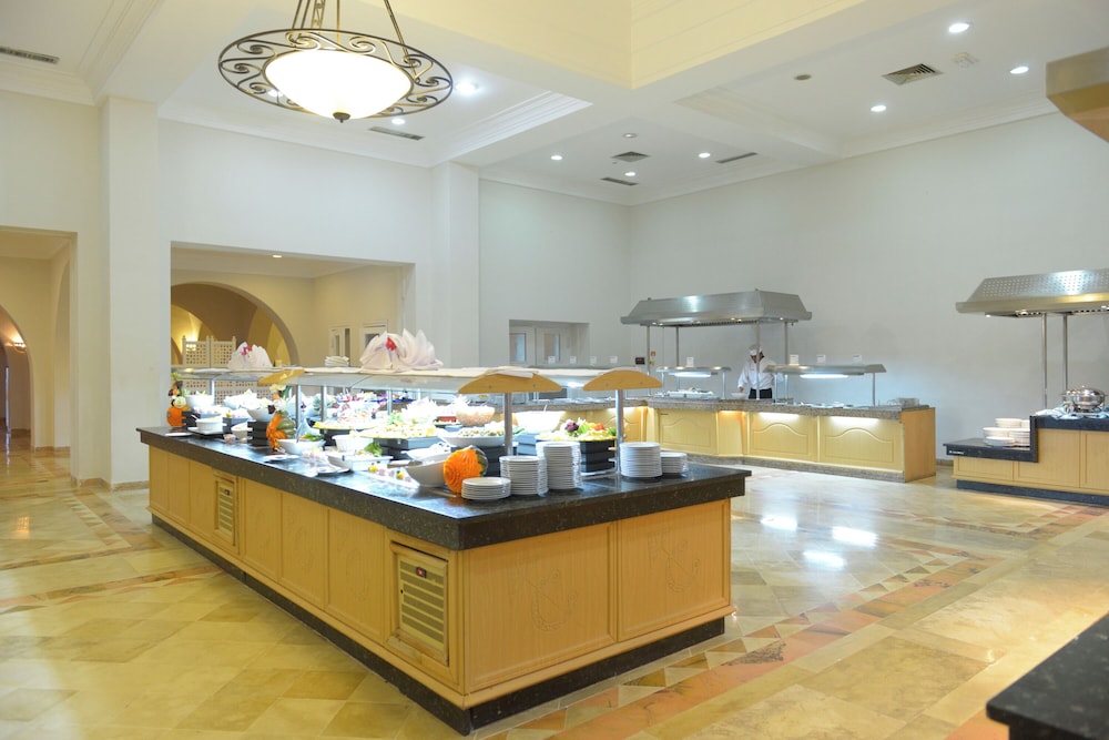 Monarque Dar Jerba Zahra — Restaurant & bars in Midoun, Medenine