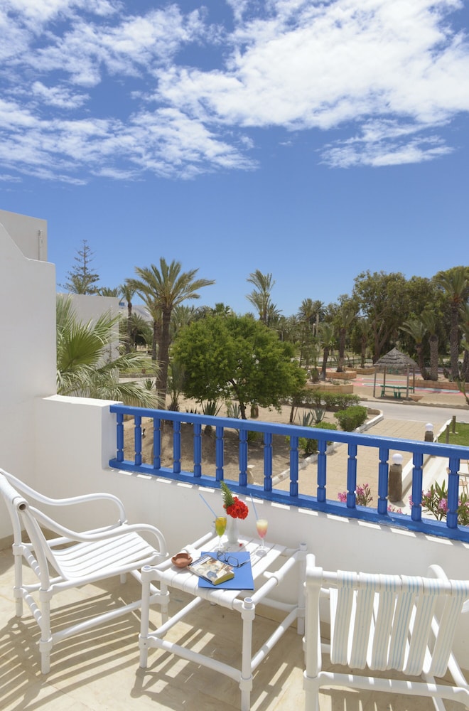 Monarque Dar Jerba Zahra — Hotel rooms in Midoun, Medenine