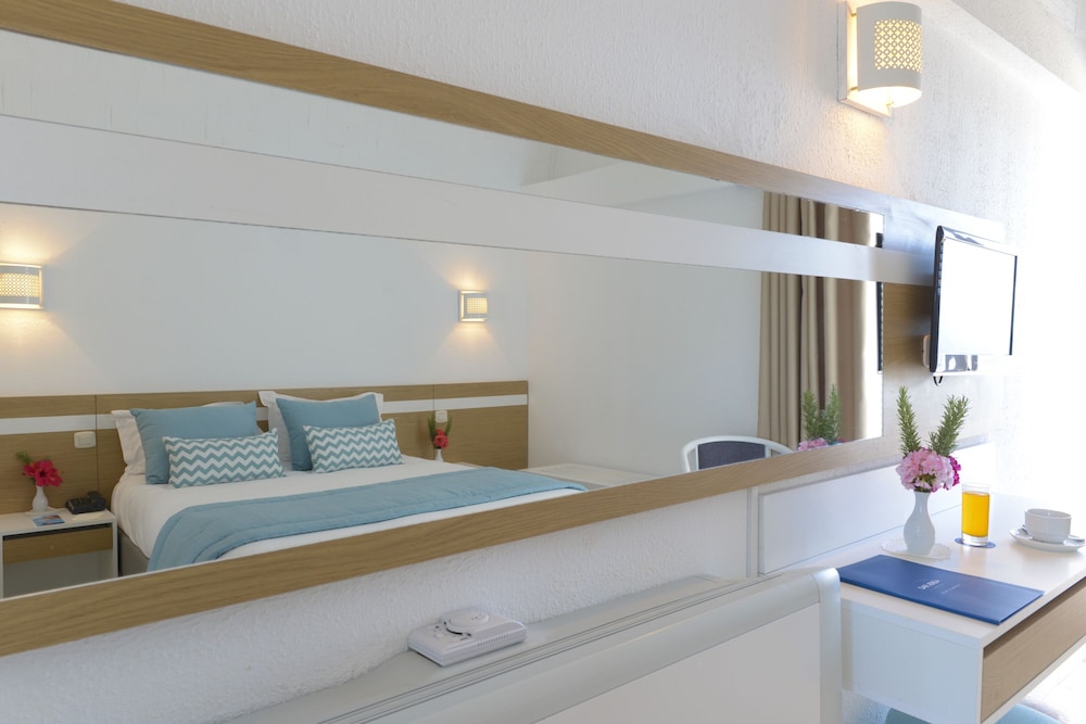 Monarque Dar Jerba Narjess - Family Only — Hotel rooms in Aghir, Medenine