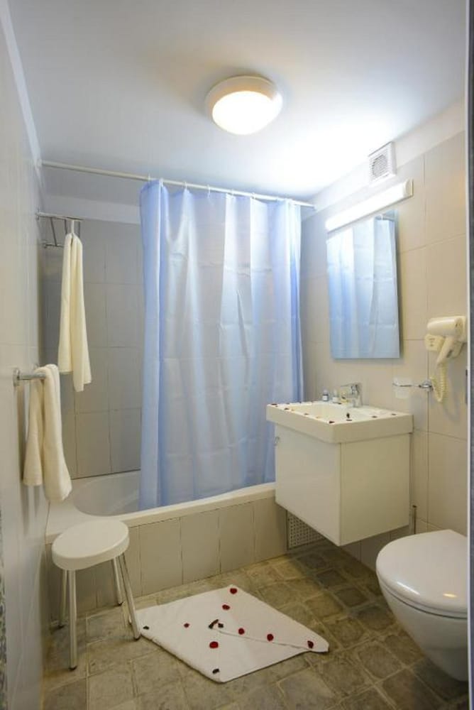 Monarque Dar Jerba Narjess - Family Only — Hotel rooms in Aghir, Medenine