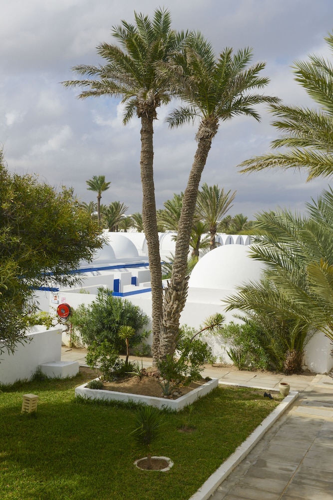 Monarque Dar Jerba Narjess - Family Only — Hotel building in Aghir, Medenine