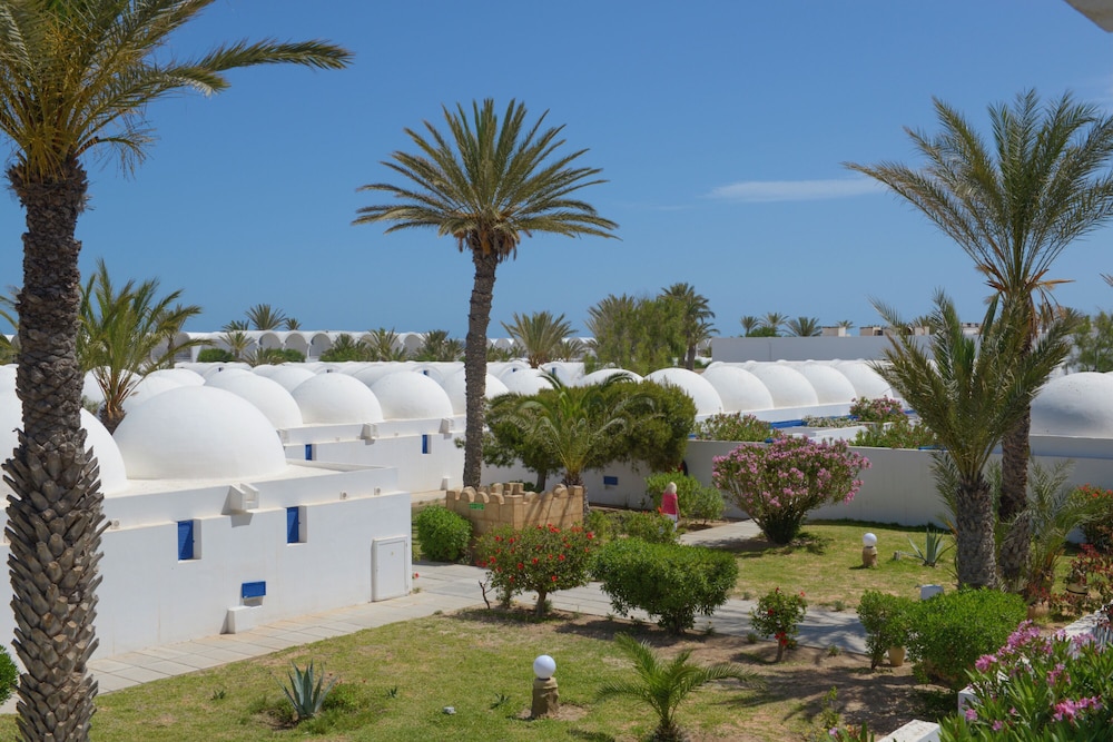 Monarque Dar Jerba Narjess - Family Only — Hotel building in Aghir, Medenine