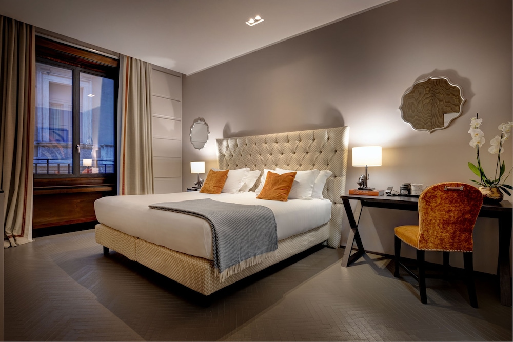 Singer Palace Hotel Roma — Hotel rooms in Rome, Lazio