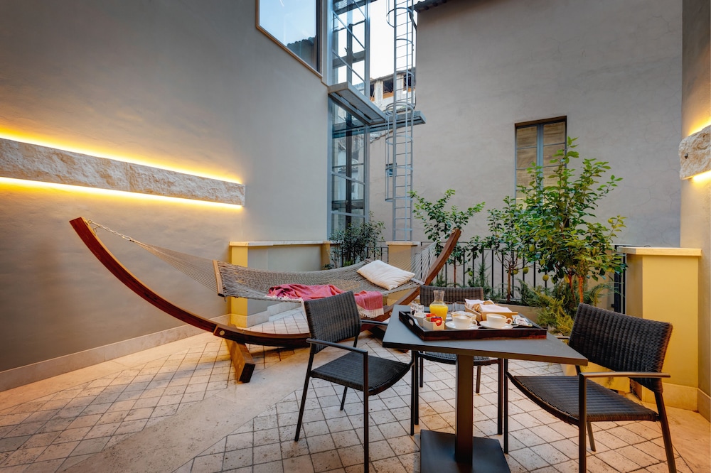 Singer Palace Hotel Roma — Hotel building in Rome, Lazio