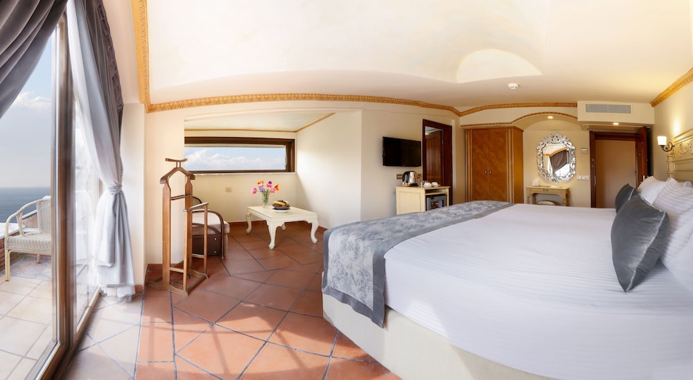 Sultanahmet Palace Hotel - Special Class — Hotel rooms in Istanbul, Istanbul