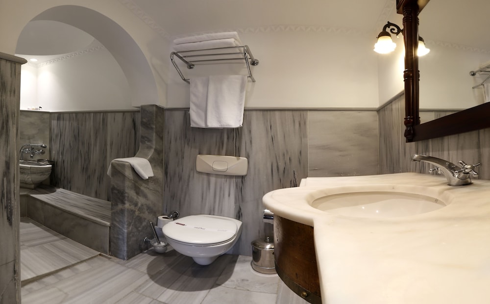 Sultanahmet Palace Hotel - Special Class — Hotel rooms in Istanbul, Istanbul