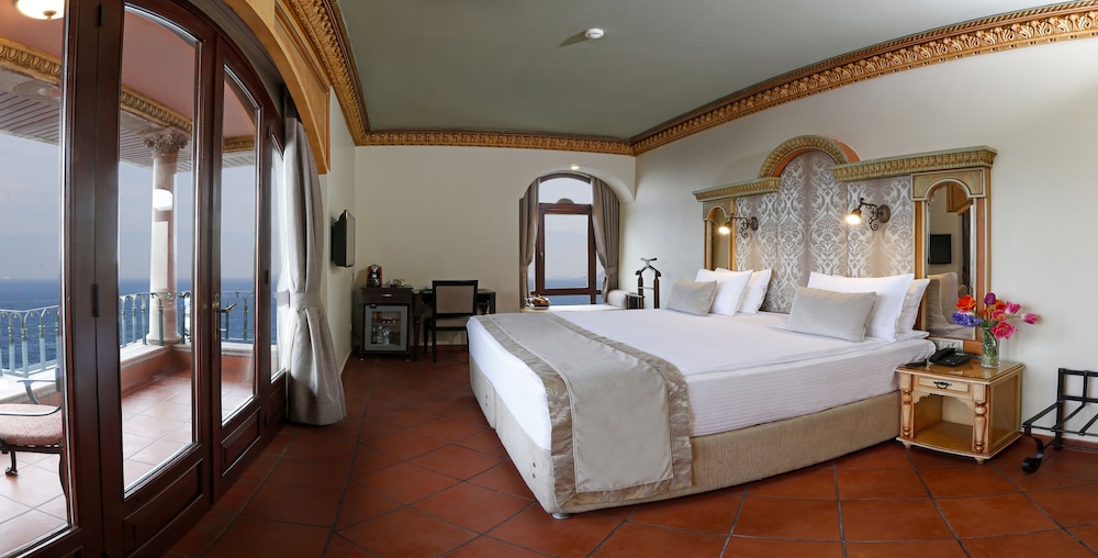 Sultanahmet Palace Hotel - Special Class — Hotel rooms in Istanbul, Istanbul