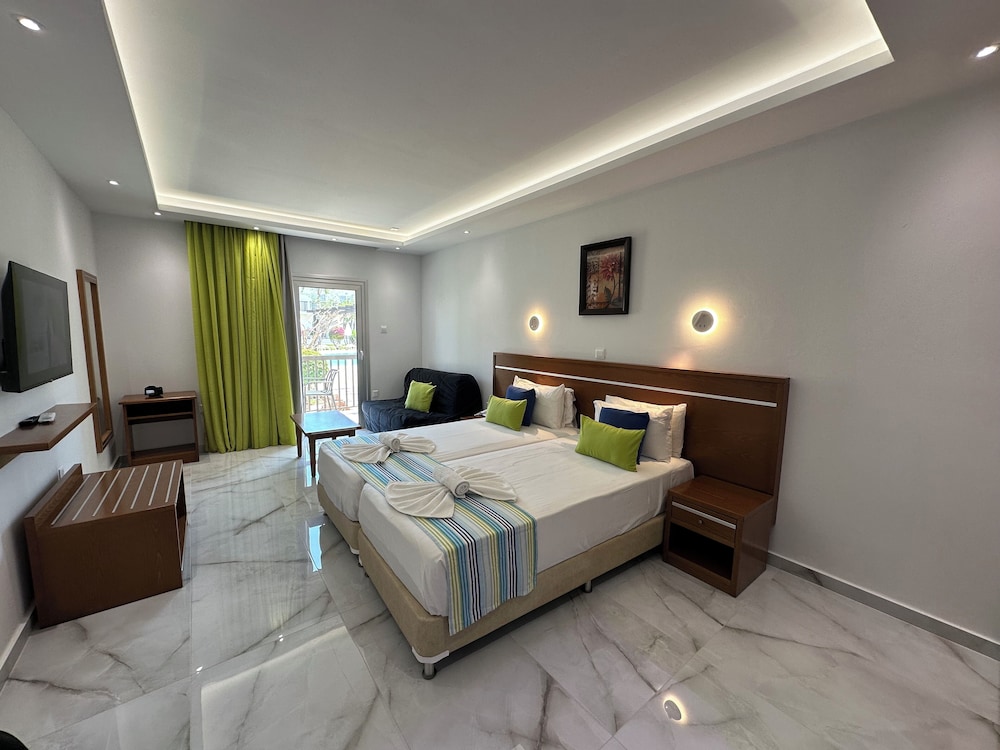 Loutsiana Hotel Apts — Hotel rooms in Ayia Napa, Famagusta Region