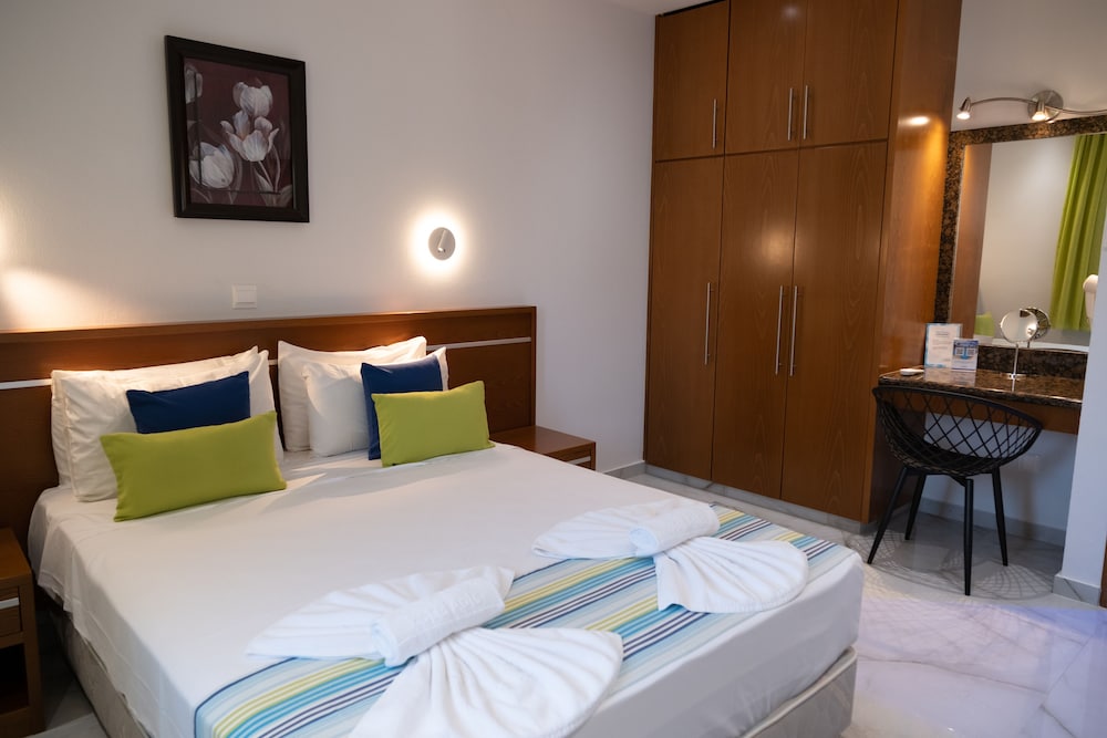 Loutsiana Hotel Apts — Hotel rooms in Ayia Napa, Famagusta Region