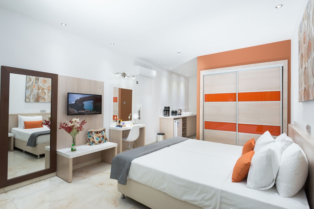 Loutsiana Hotel Apts — Hotel rooms in Ayia Napa, Famagusta Region
