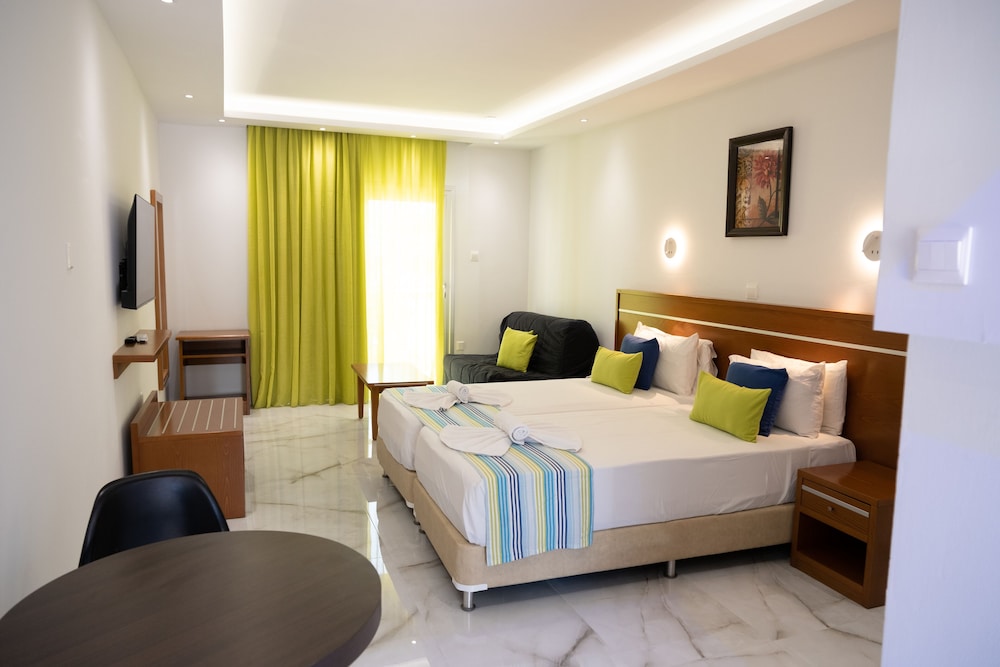 Loutsiana Hotel Apts — Hotel rooms in Ayia Napa, Famagusta Region