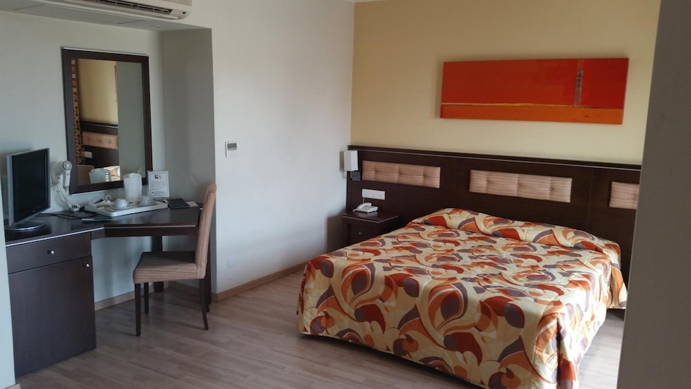 Livadhiotis City Hotel — Hotel rooms in Larnaca, Larnaca Region