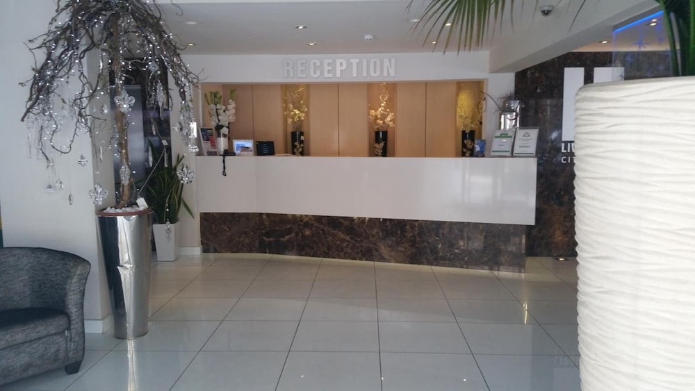 Livadhiotis City Hotel — Hotel building in Larnaca, Larnaca Region