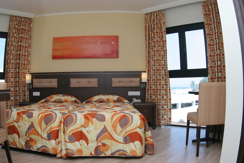 Livadhiotis City Hotel — Hotel rooms in Larnaca, Larnaca Region