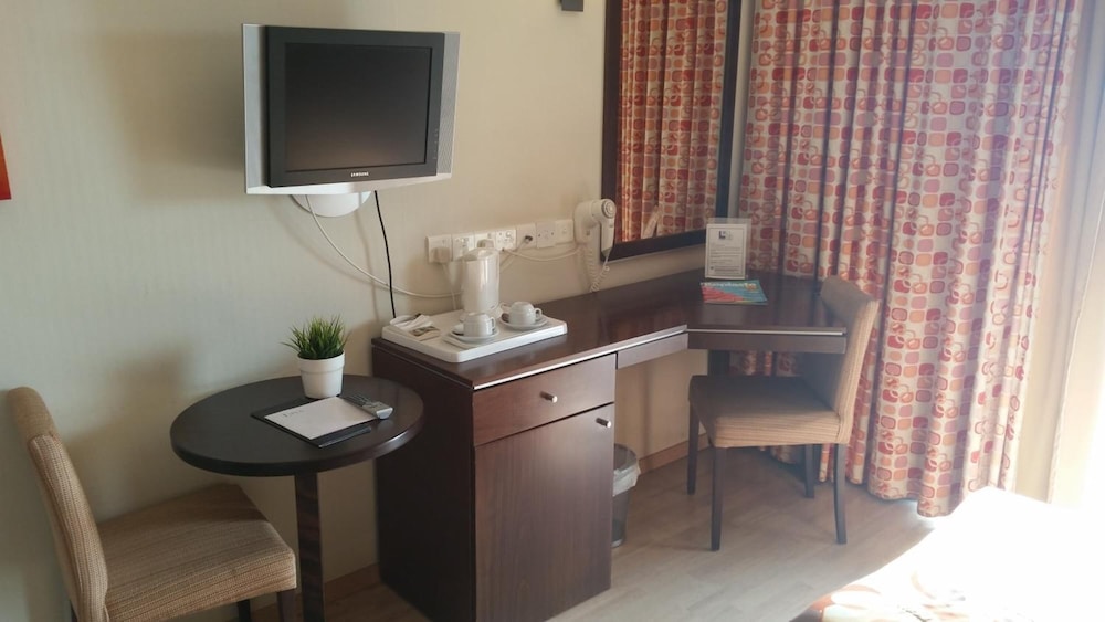 Livadhiotis City Hotel — Hotel rooms in Larnaca, Larnaca Region