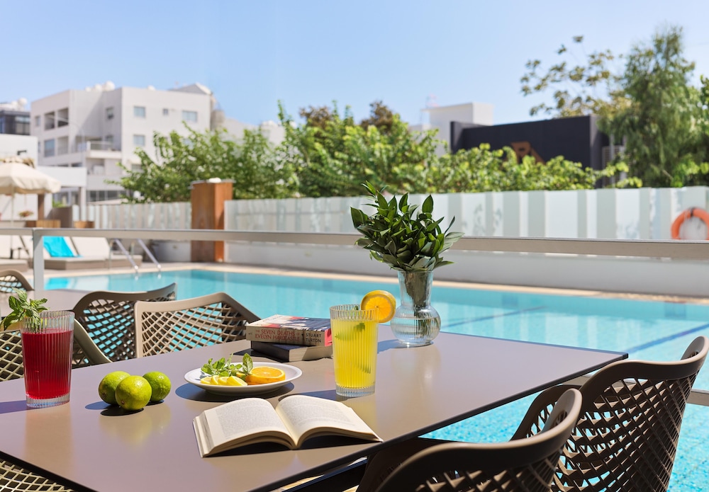 Pefkos Hotel — Swimming pool in Limassol, Limassol Region