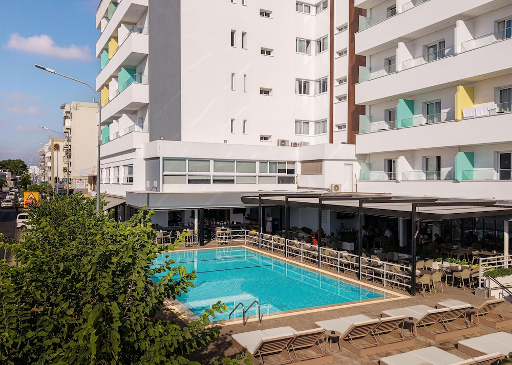 Pefkos Hotel — Swimming pool in Limassol, Limassol Region