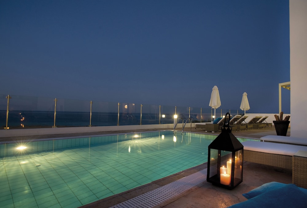 Althea Kalamies Luxury Villas By Louis Hotels — Swimming pool in Protaras, Famagusta Region