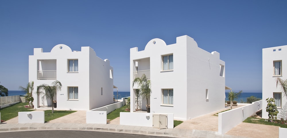 Althea Kalamies Luxury Villas By Louis Hotels — Hotel building in Protaras, Famagusta Region