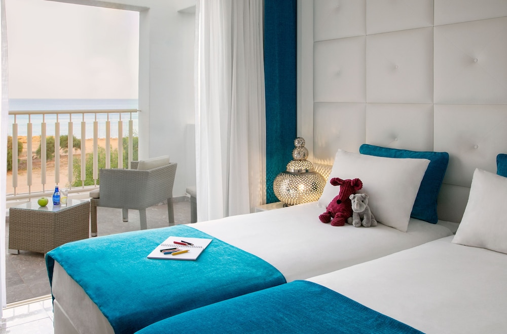 Althea Kalamies Luxury Villas By Louis Hotels — Hotel rooms in Protaras, Famagusta Region