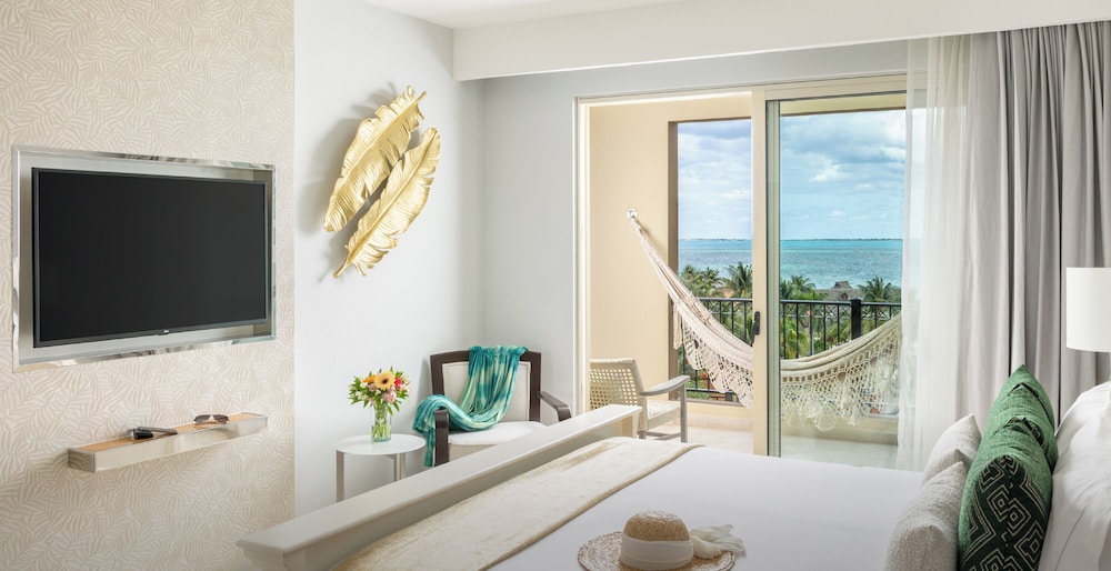 Villa del Palmar Cancun Luxury Beach Resort & Spa — Hotel rooms in Playa Mujeres, Quintana Roo