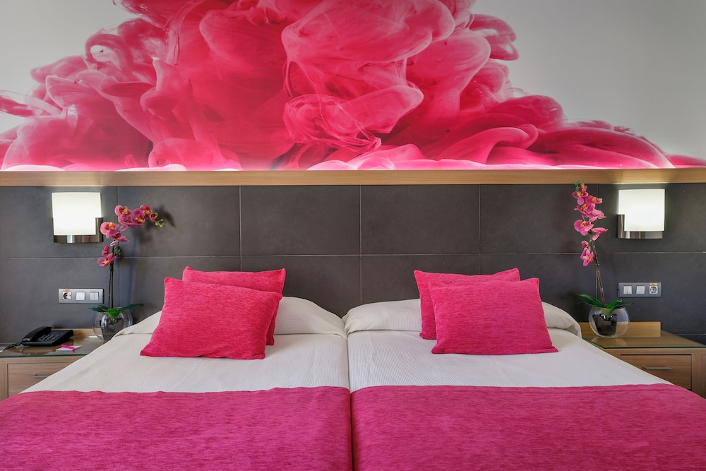 Flash Hotel – Adults recommended — Hotel rooms in Benidorm, Valencian Community