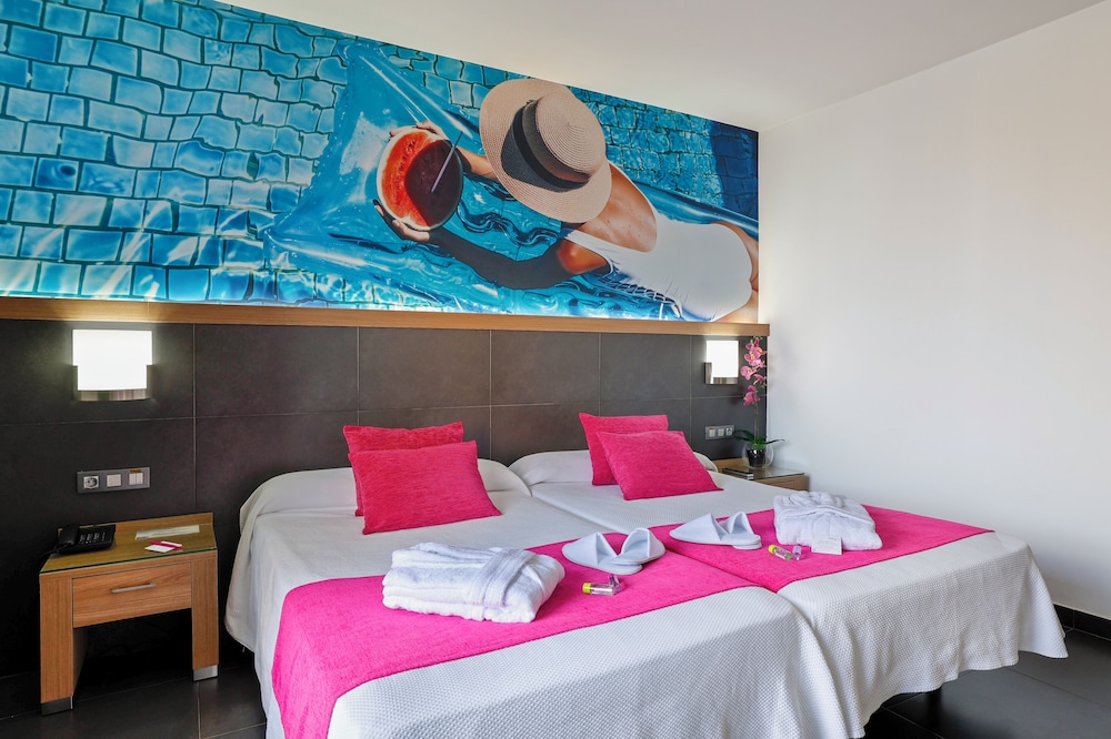 Flash Hotel – Adults recommended - zdjęcie 5