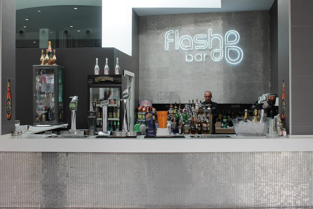 Flash Hotel – Adults recommended — Restaurant & bars in Benidorm, Valencian Community