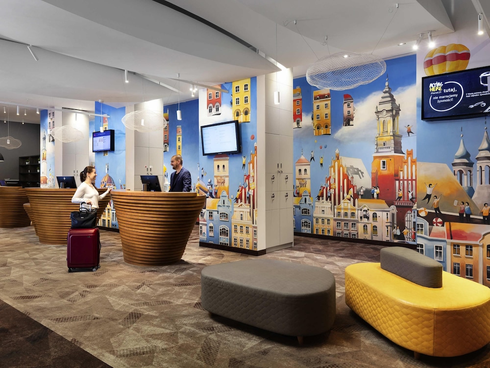 ibis Poznan Centrum — Hotel building in Poznan, Greater Poland